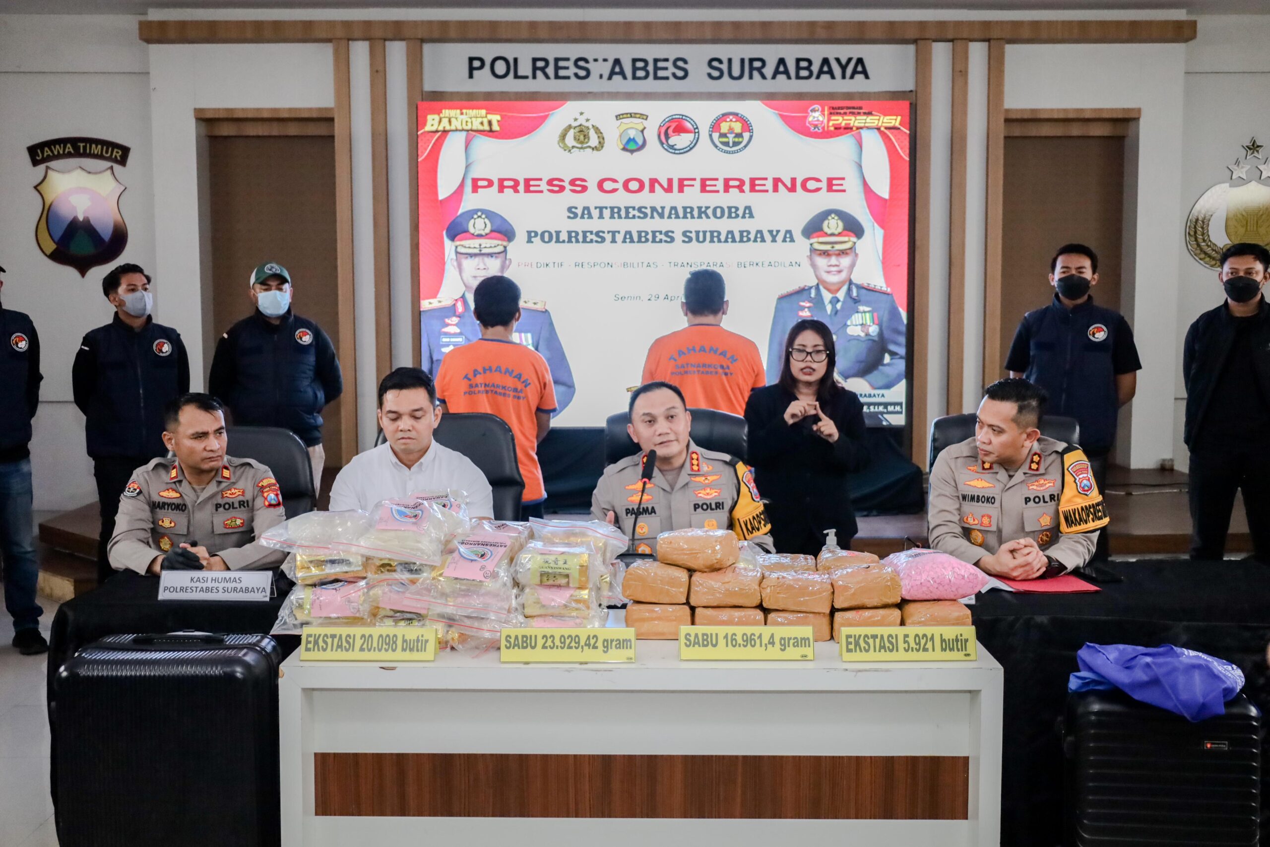 Polrestabes Surabaya Berhasil Amankan Sindikat Sabu Jawa-Sumatera, Sita 40,8 kg Sabu.