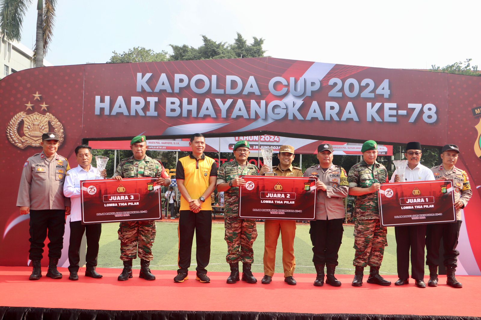 Polda Metro Jaya Beri Hadiah Pemenang Perlombaan Kapolda Cup 2024