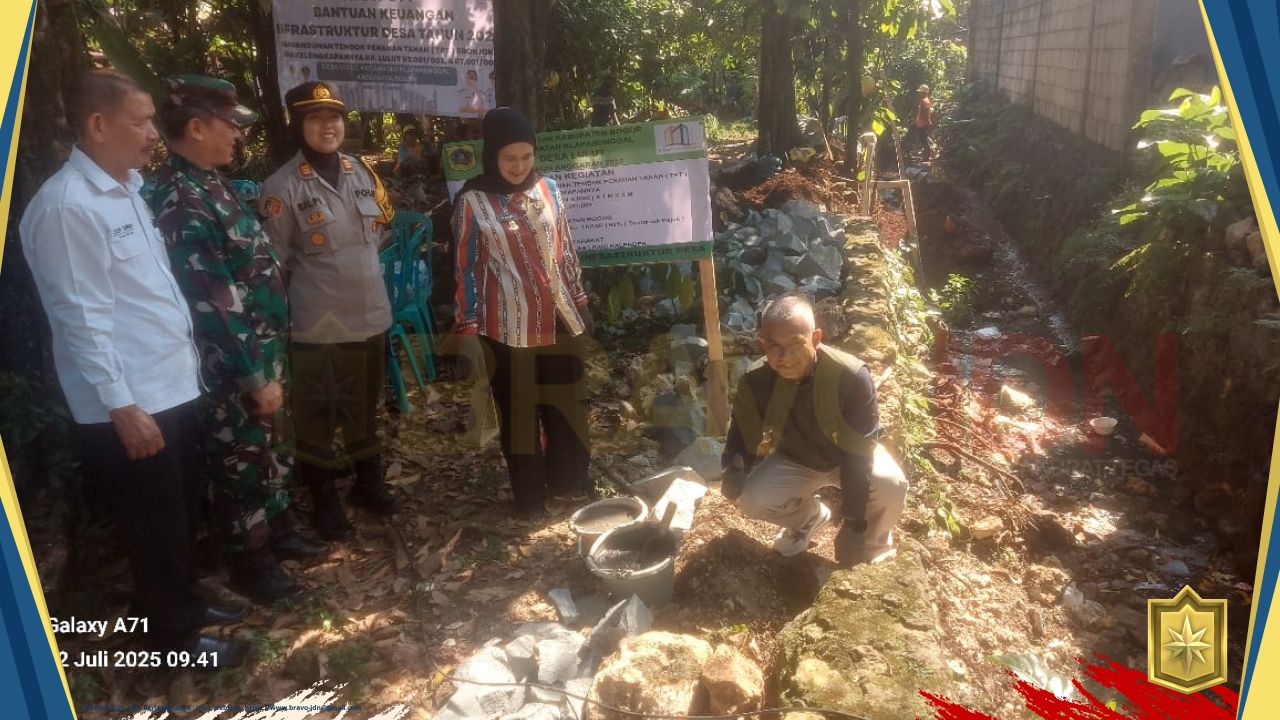 Pemdes Lulut Mulai Bangun Tembok Penahan Tanah dengan Dana Bankeu 2025 Tahap Pertama‎