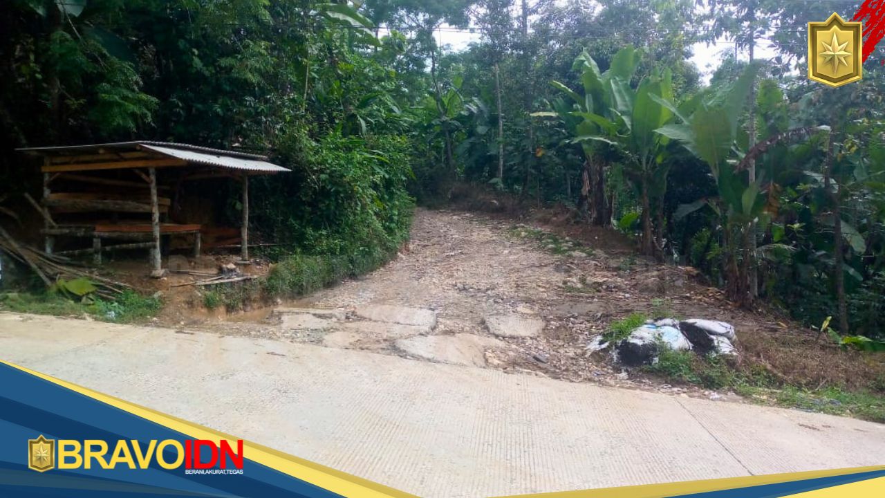 Melintas Muat Batubara Wajib Bayar Retribusi Rp 15.000 dan Diduga Oknum Karang Taruna Pamubulan